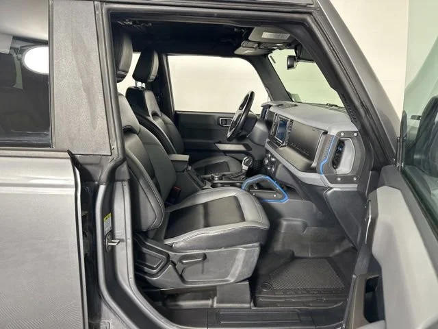 Used 2023  Ford Base image 22