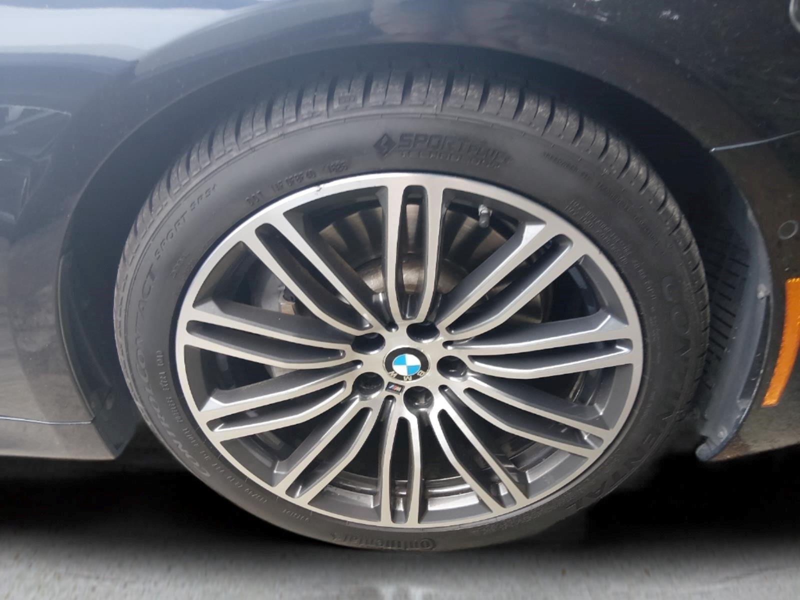 Used 2019 Carbon Black Metallic BMW 540i image 19