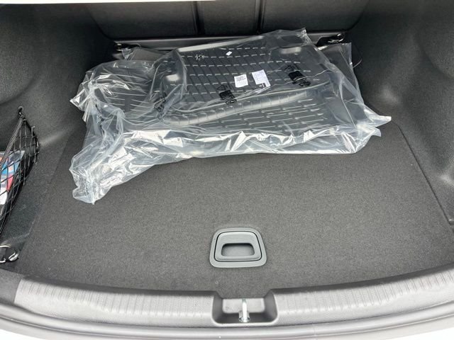 New 2026 Polar White Mercedes-Benz C 300 image 26