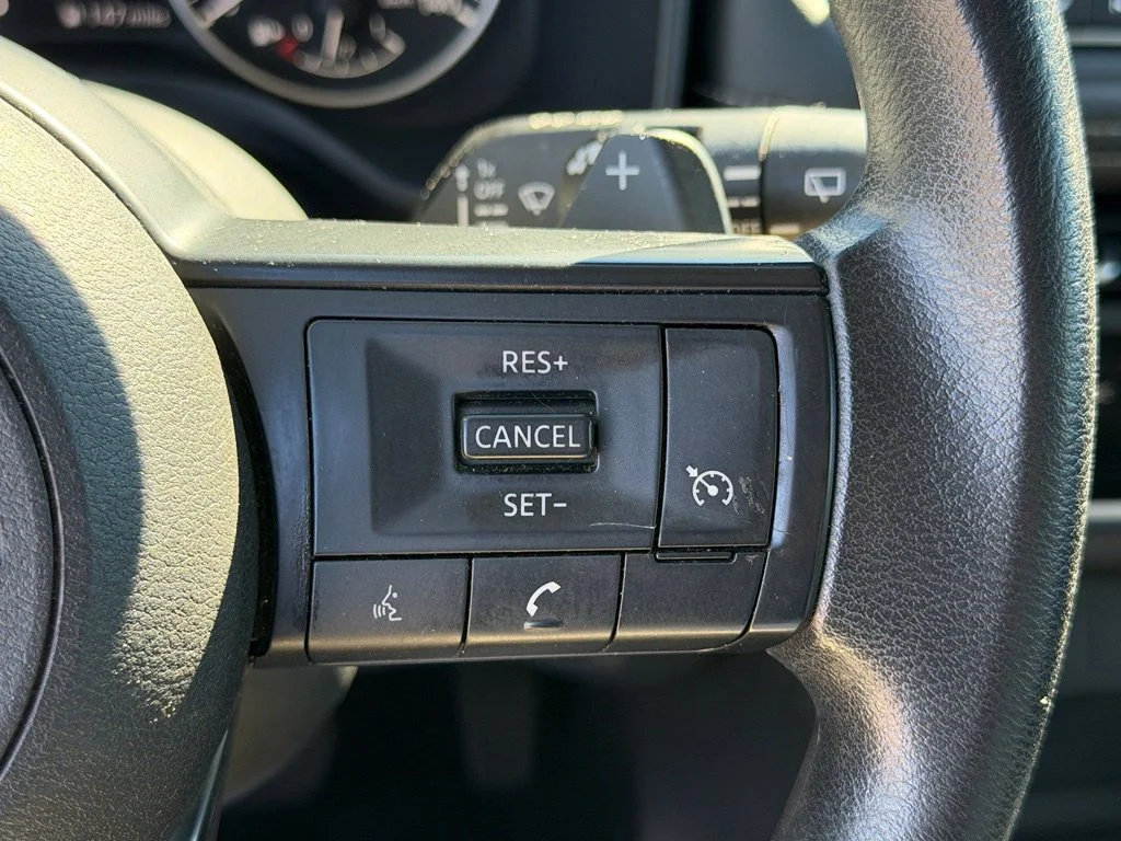 Used 2023 Glacier White Nissan S image 17
