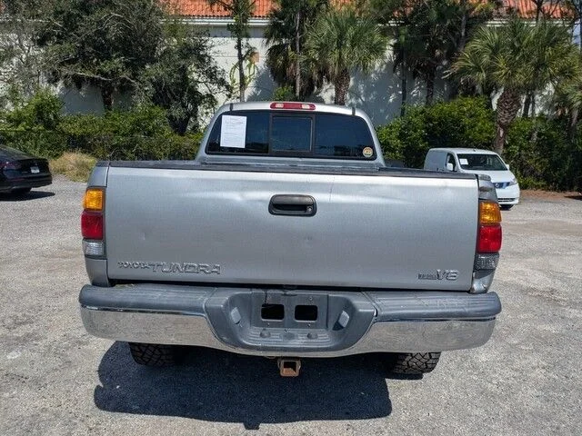 Used 2003 Silver Toyota SR5 image 6