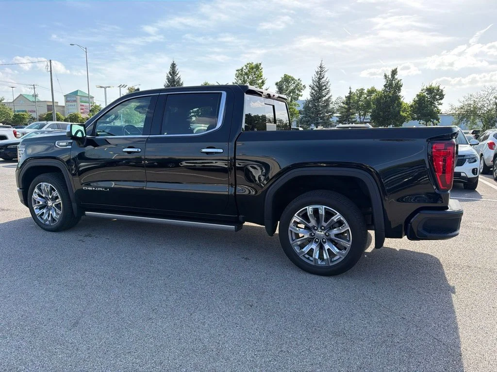 Used 2023 Black GMC Denali image 5