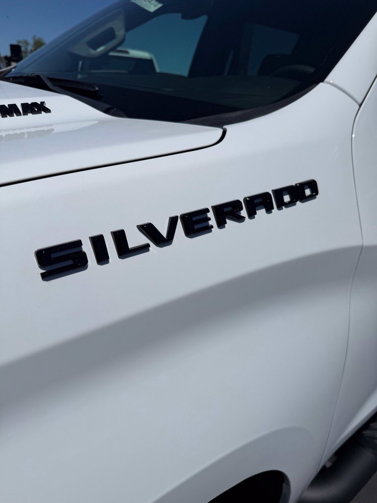 New 2026 Summit White Chevrolet Custom image 6