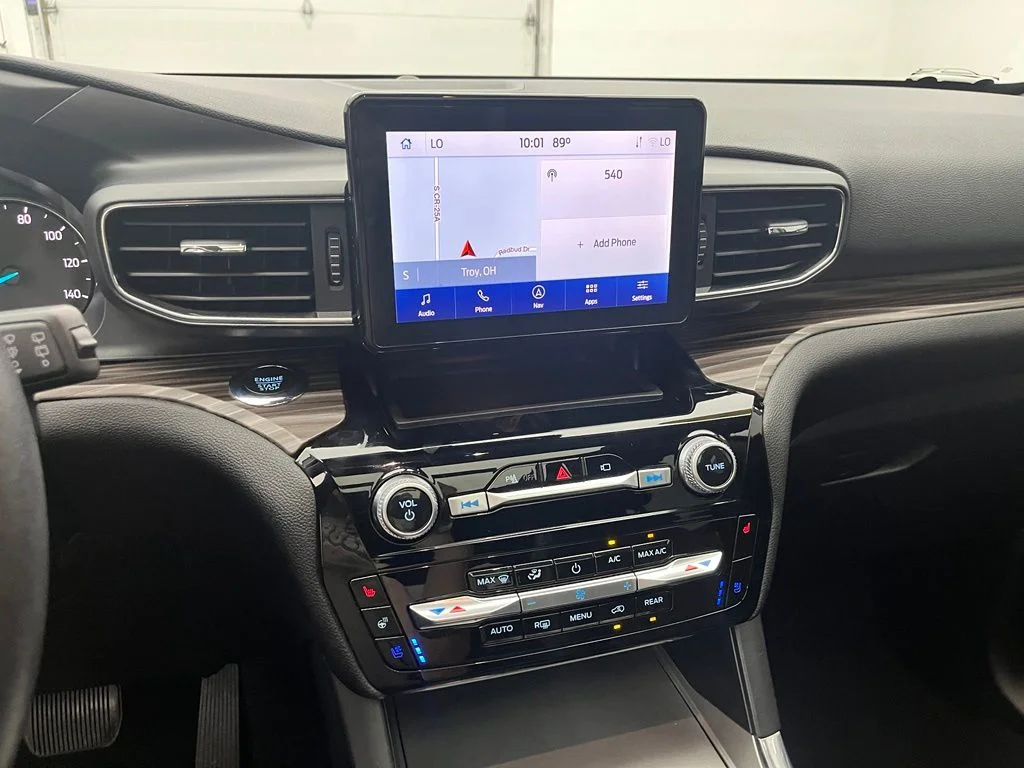 Used 2022 Silver Ford Limited image 27