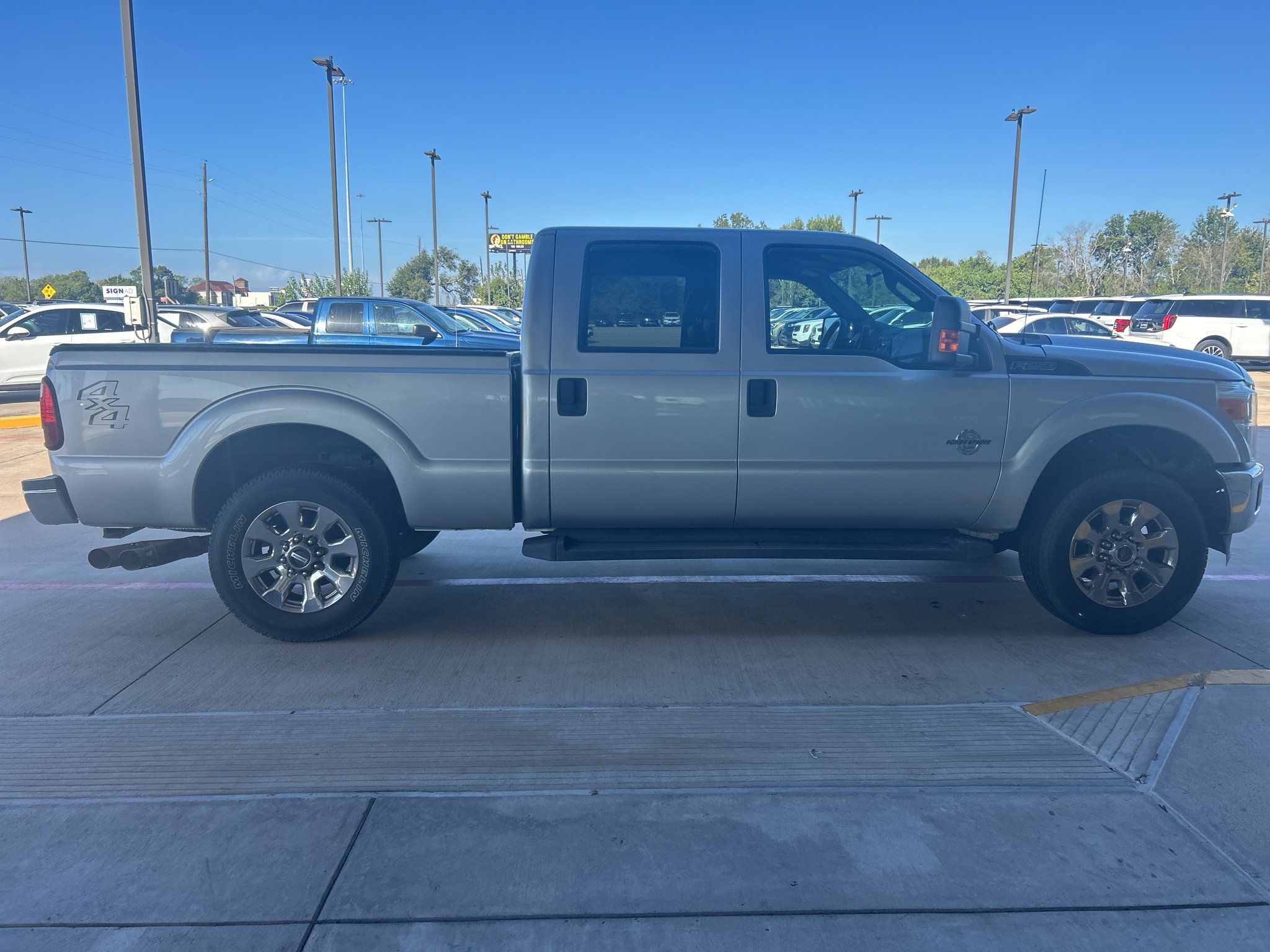 Used 2016 Ingot Silver Metallic Ford XL image 8