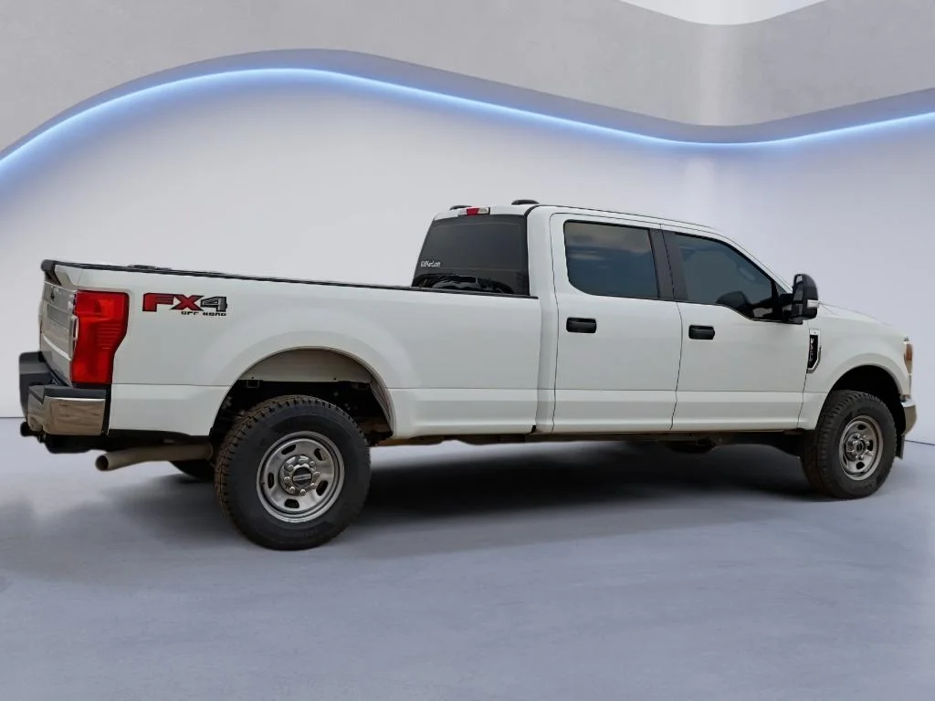 Used 2022 Oxford White Ford XL image 5