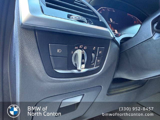 Used 2020 Jet Black BMW xDrive30i image 15