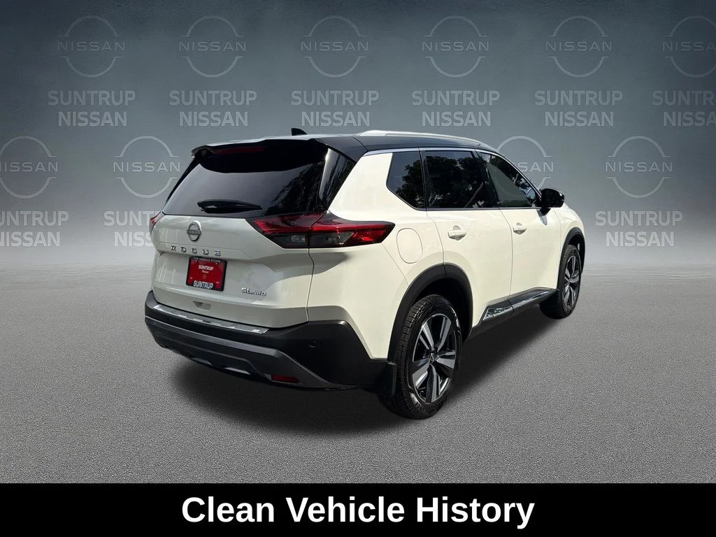 Used 2023 White Nissan SL image 6