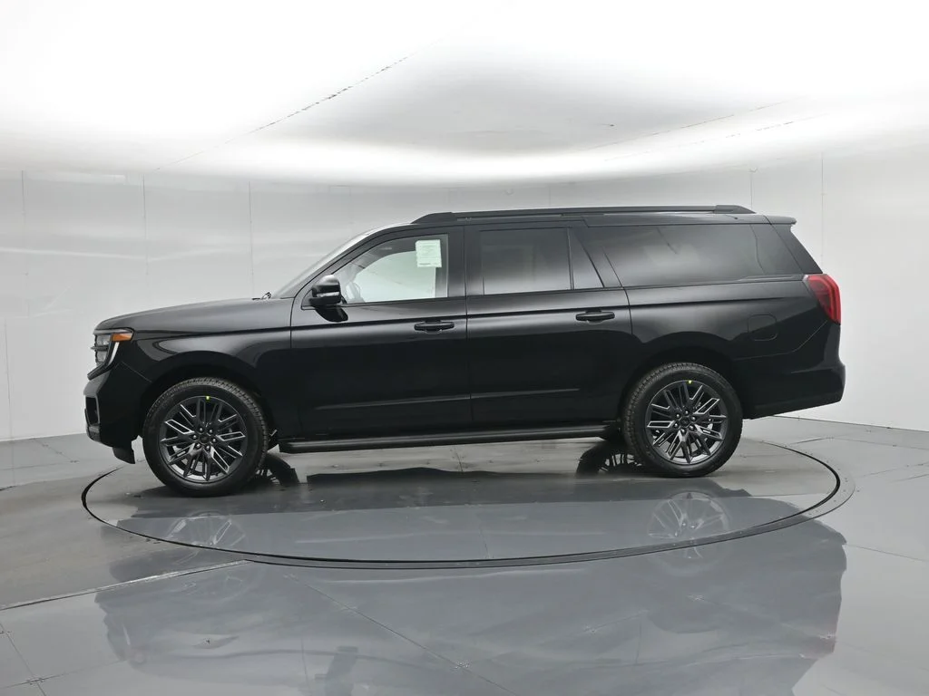 New 2026 Black Ford Platinum image 31