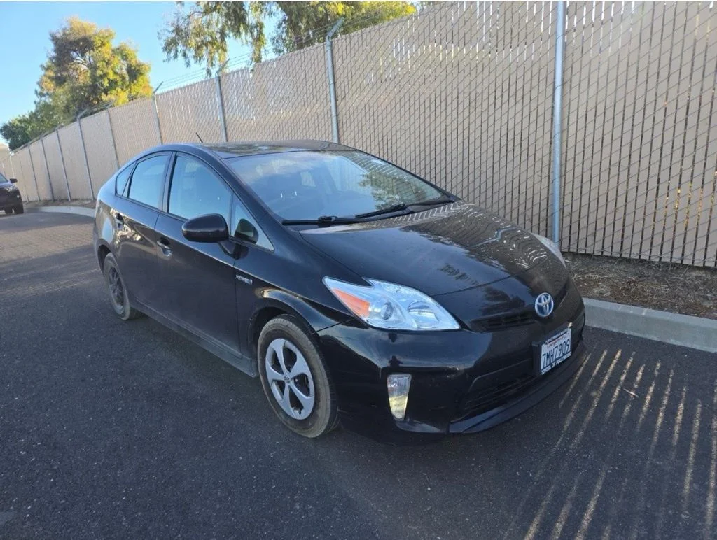 Used 2015 Black Toyota Two image 2