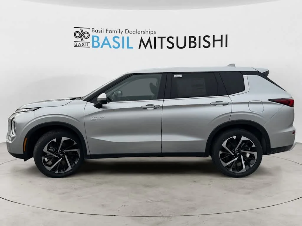 New 2025 Alloy Silver Metallic Mitsubishi SEL image 6