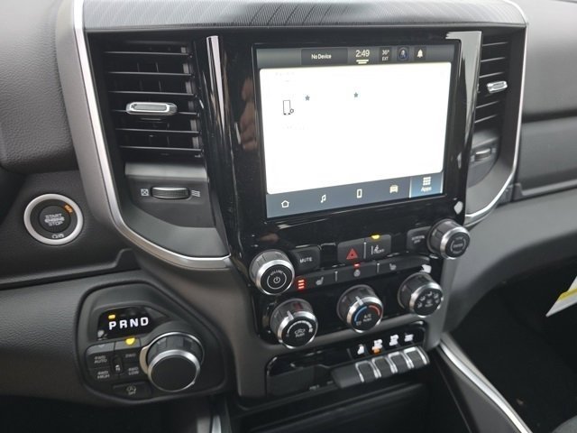 New 2026 Diamond Black Crystal Pearl-Coat Exterior Paint RAM Big Horn/Lone Star image 31