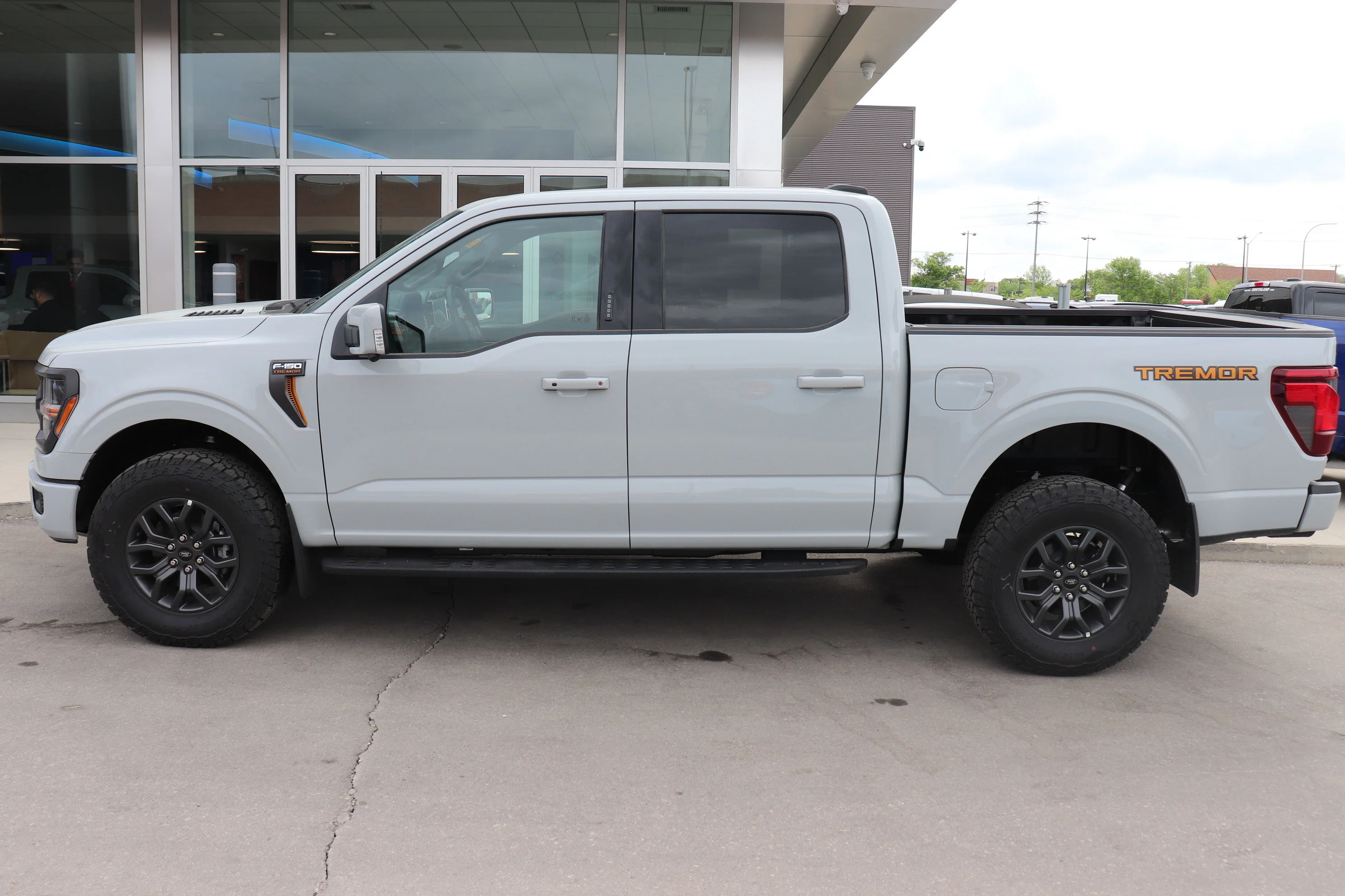 New 2026 AVALANCHE Ford Tremor image 3