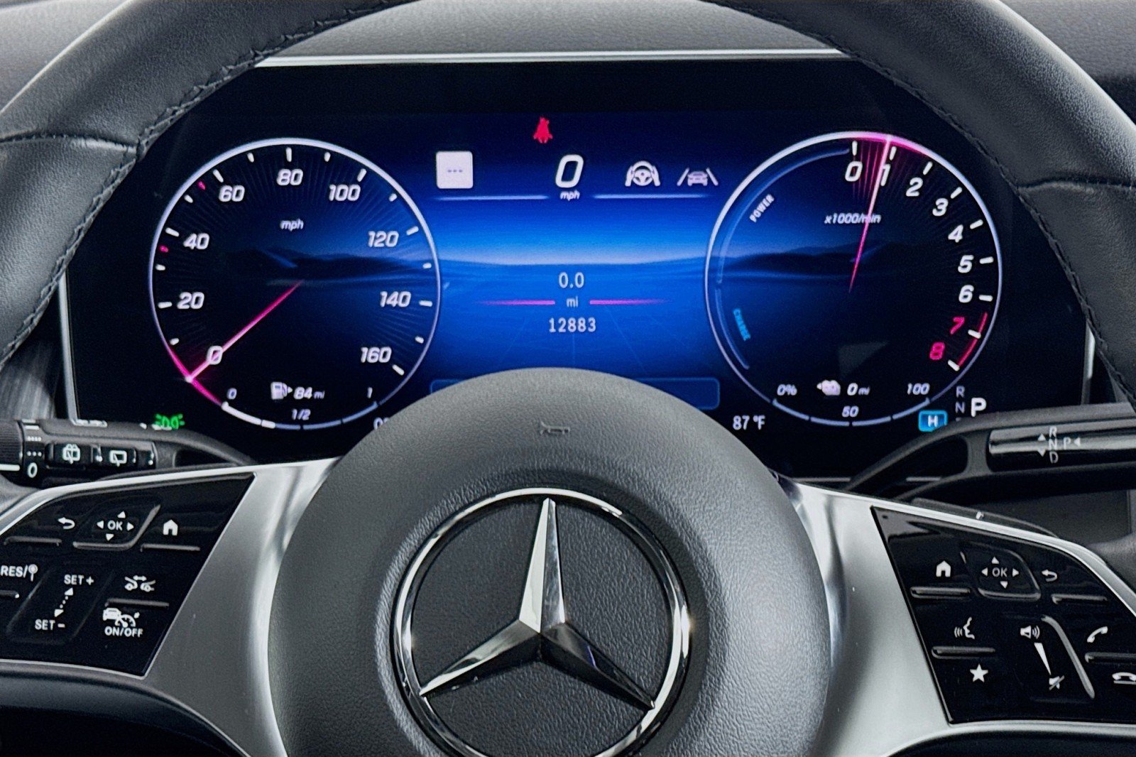 Certified Used 2025 Polar White Mercedes-Benz GLC 350e image 18