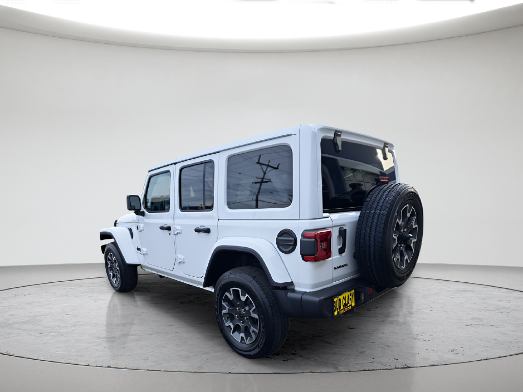 New 2025 Bright White Clear-Coat Exterior Paint Jeep Sahara image 7