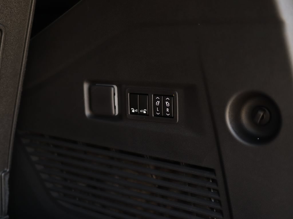 New 2026 Onyx Black GMC Denali Ultimate image 38