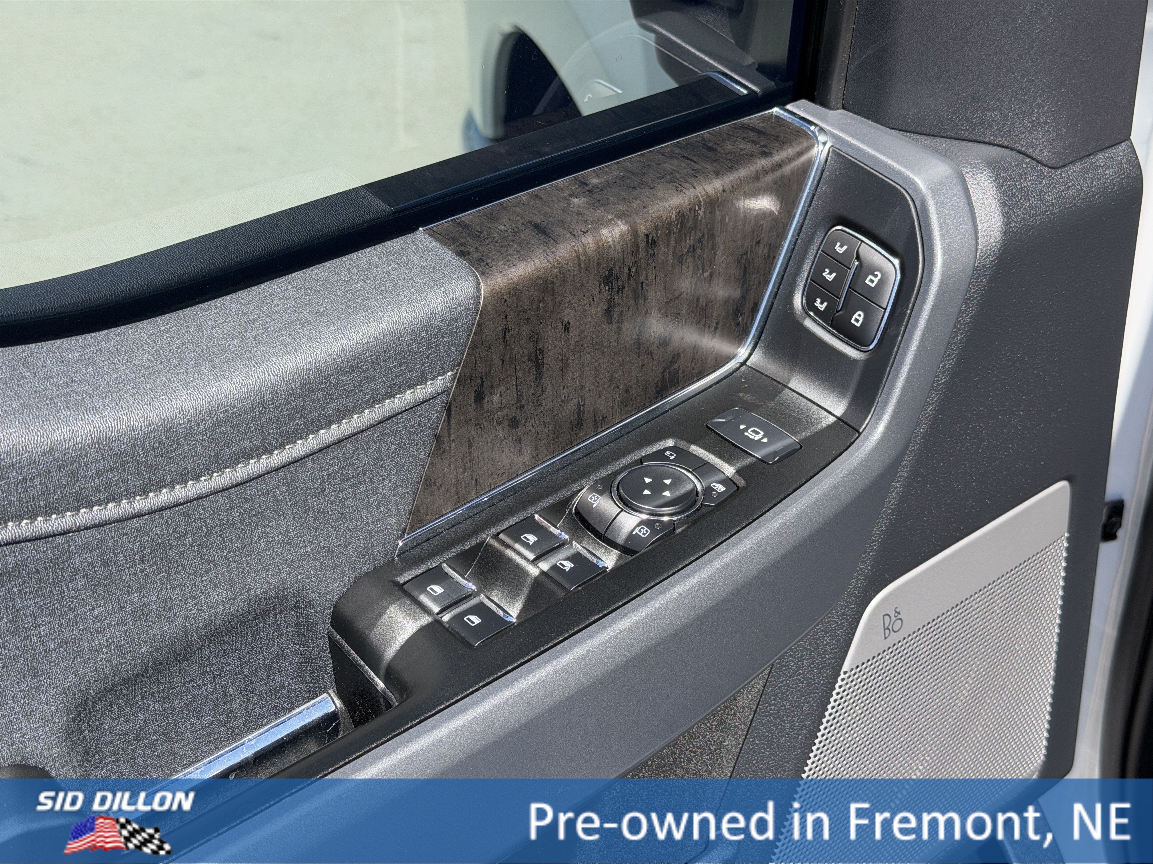 Used 2024 White Ford LARIAT image 16