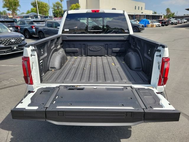 New 2026 Star White Metallic Tri-Coat Ford Platinum® image 23