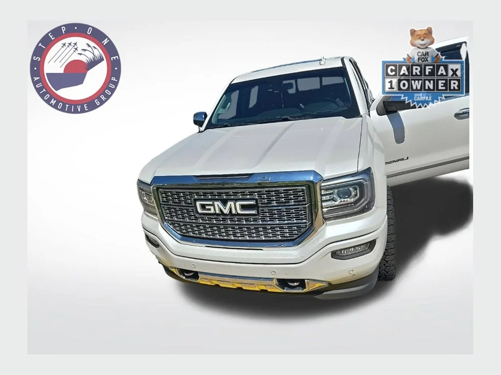 Used 2018 White GMC Denali image 1