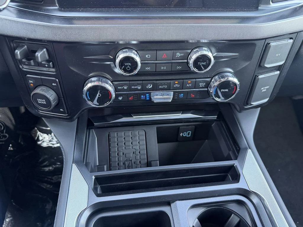 New 2026 Star White Metallic Tri-Coat Ford F-250® Platinum® image 34