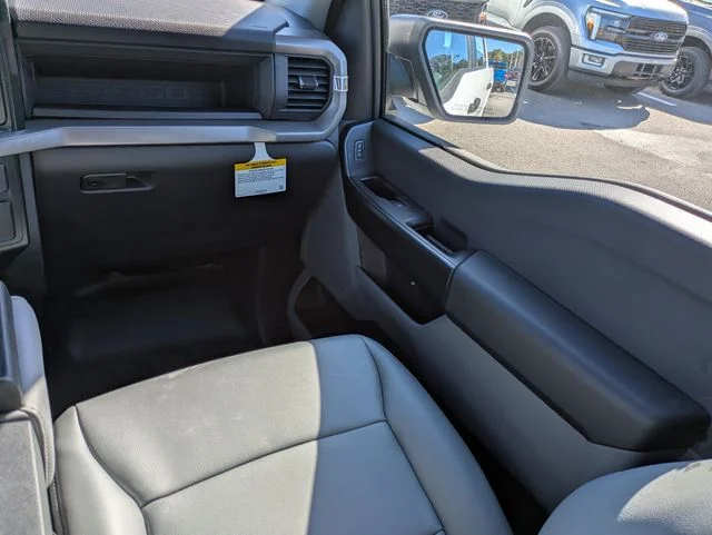 New 2026 Oxford White Ford XL image 16