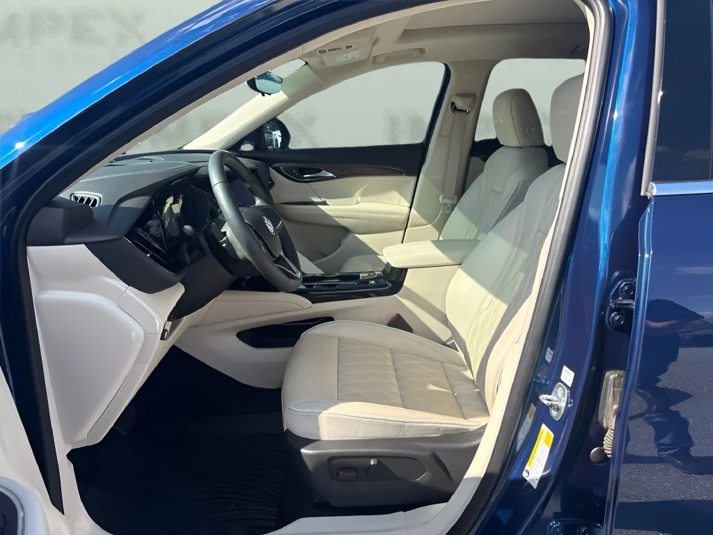 Used 2022 Blue Buick Avenir image 9