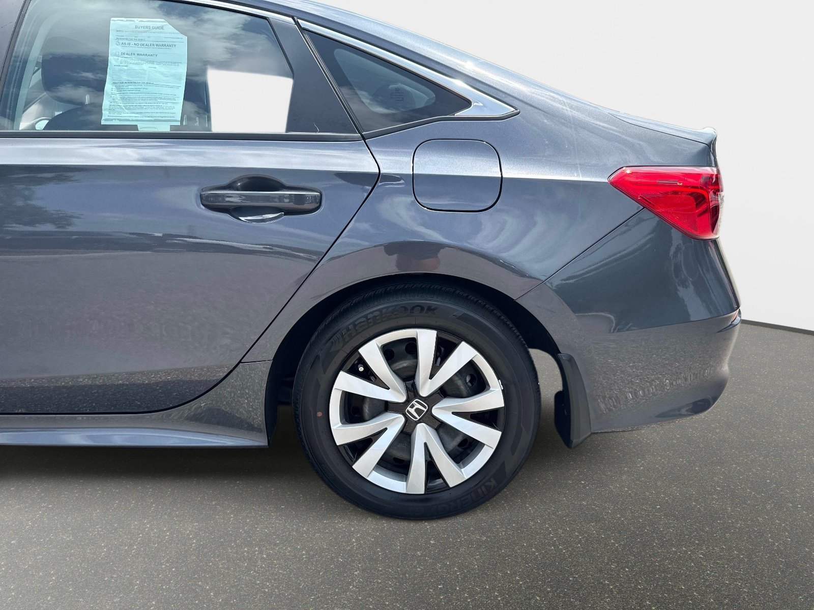 Used 2023 Meteorite Gray Metallic Honda LX image 9