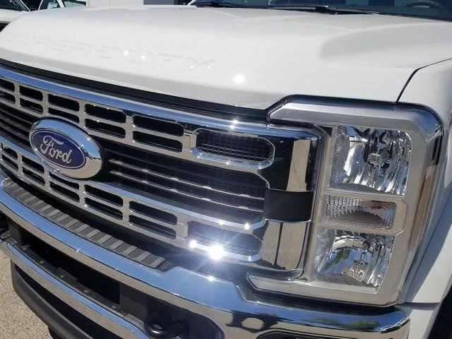 New 2026 White Ford XLT image 11