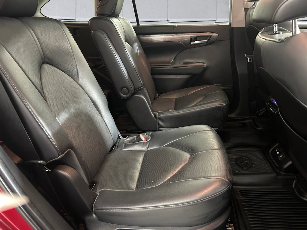 Used 2023 Red Toyota Platinum image 16