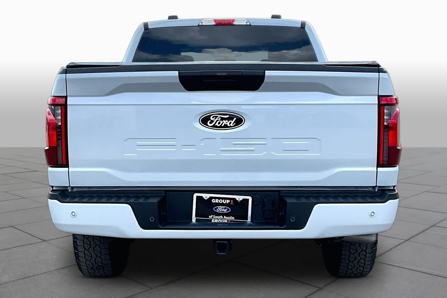 Certified Used 2025 Space White Metallic Ford XLT image 5