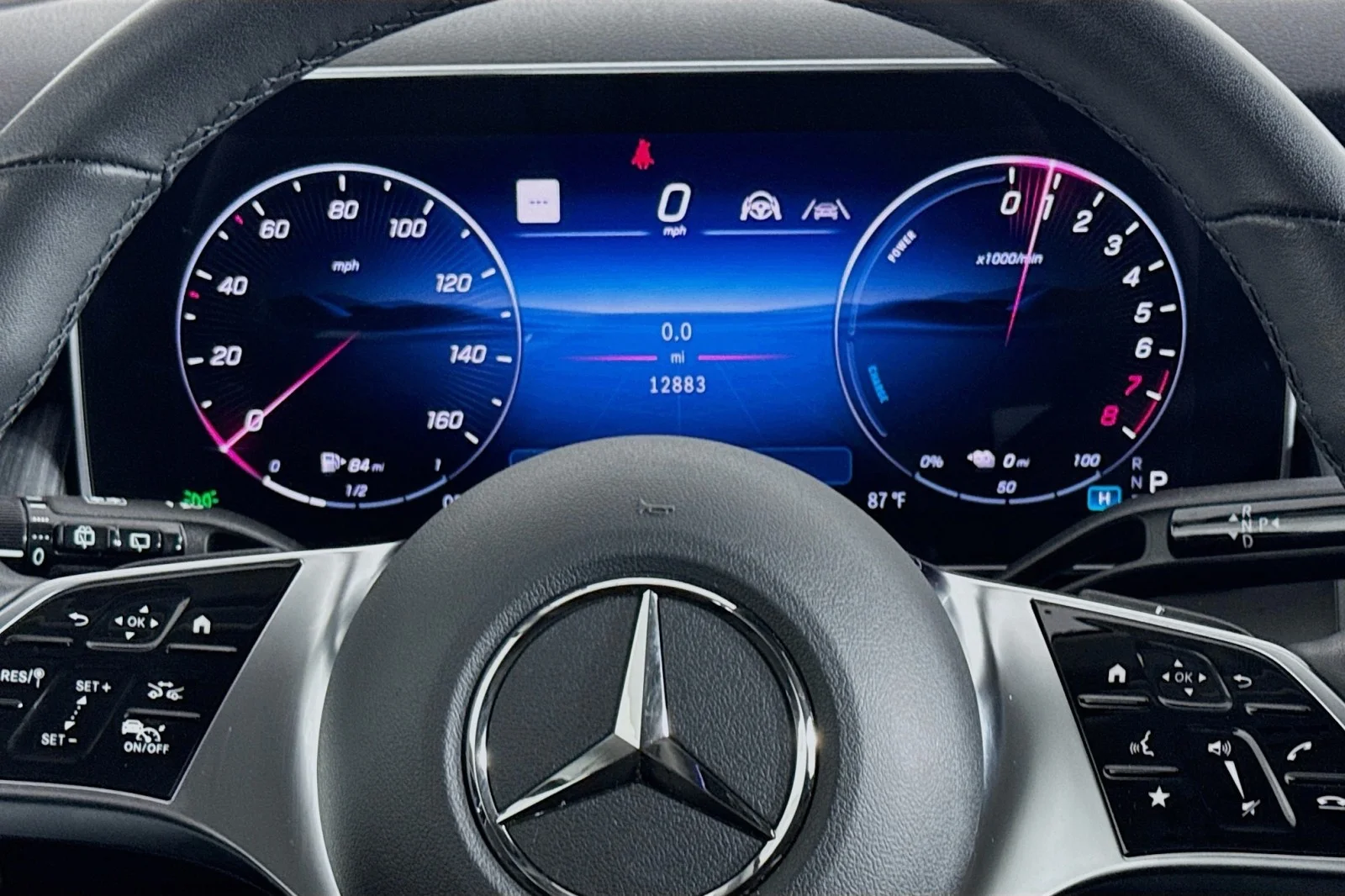 Certified Used 2025 Polar White Mercedes-Benz GLC 350e image 18