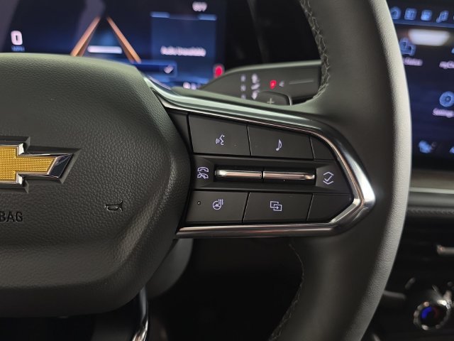 Used 2026 Summit White Chevrolet LT image 15