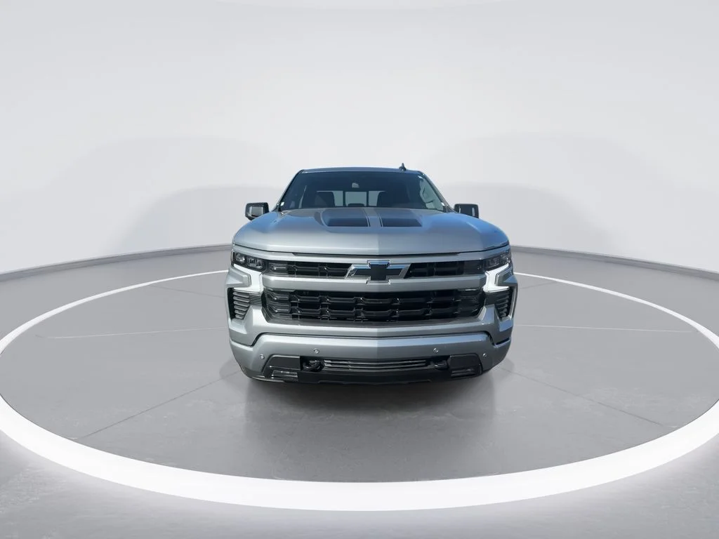 Used 2025 Gray Chevrolet RST image 3