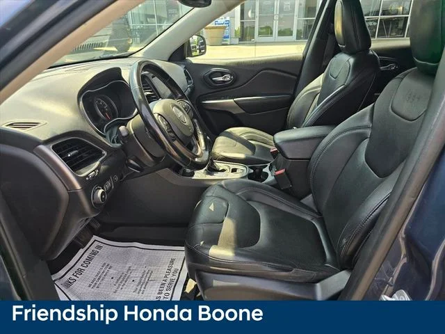 Used 2021 Blue Jeep Latitude Lux image 11