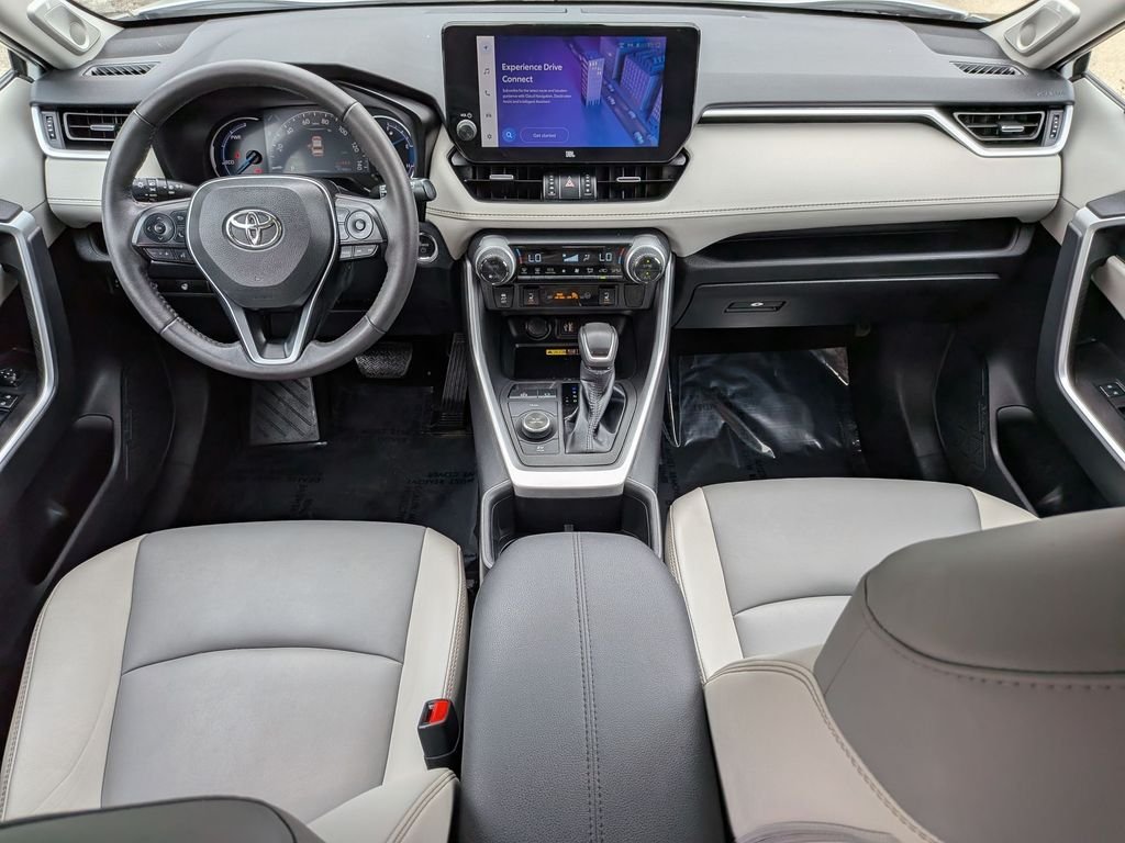 Used 2023 Beige Toyota XLE Premium image 5