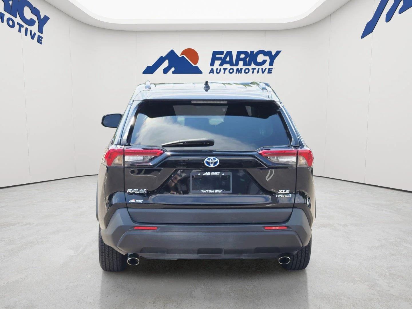 Used 2022 Midnight Black Metallic Toyota Hybrid XLE image 6