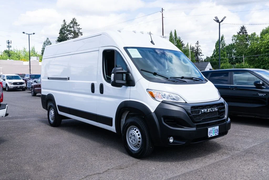 Used 2026 White Ram High Roof image 1