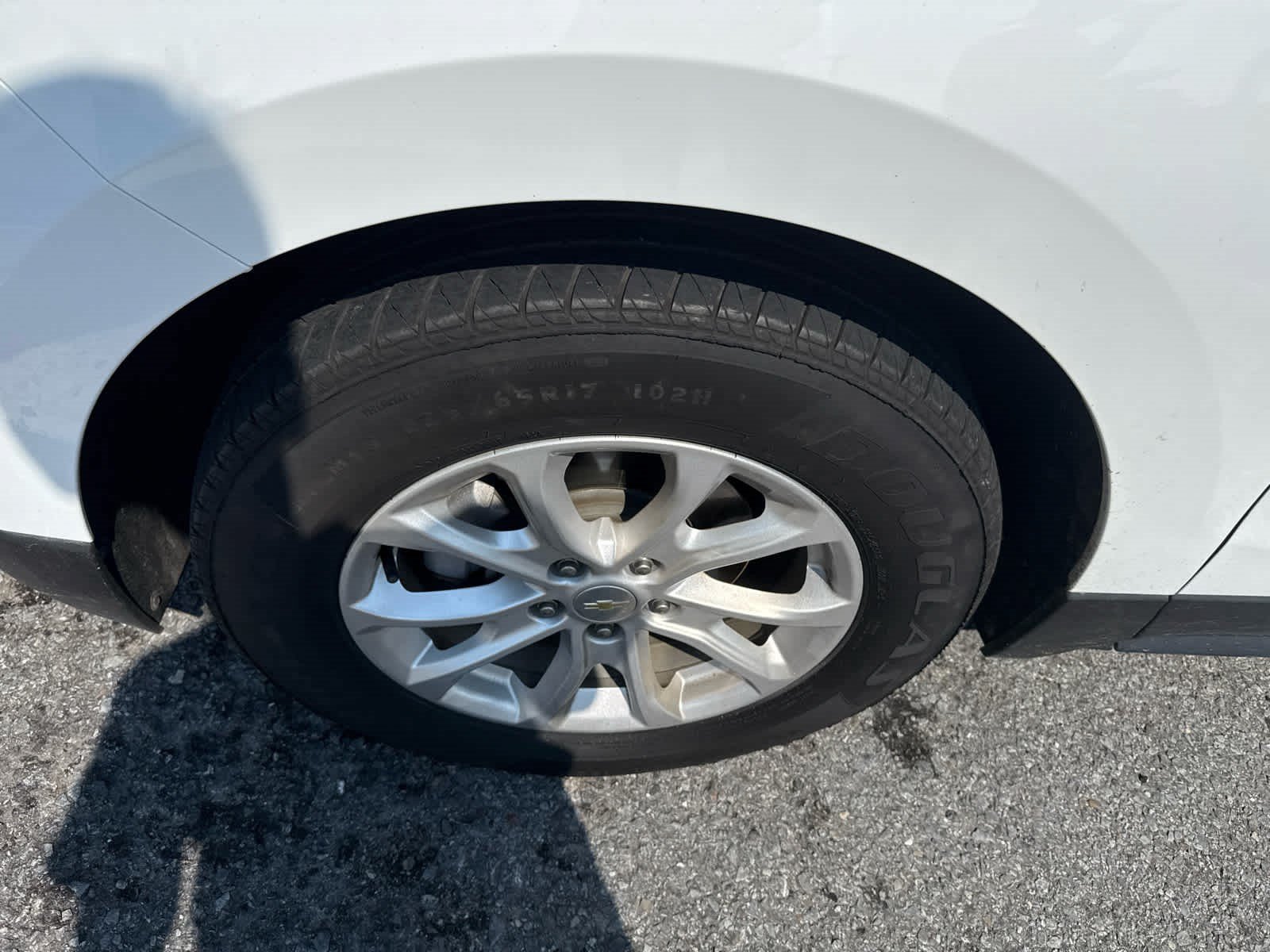 Used 2020 Summit White Chevrolet LS image 7