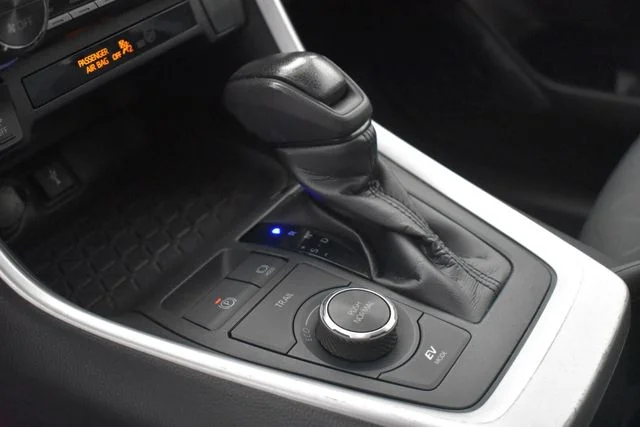 Used 2022 Black Toyota XLE image 25