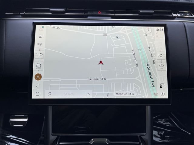 New 2026 Eiger Grey Land Rover SE image 20