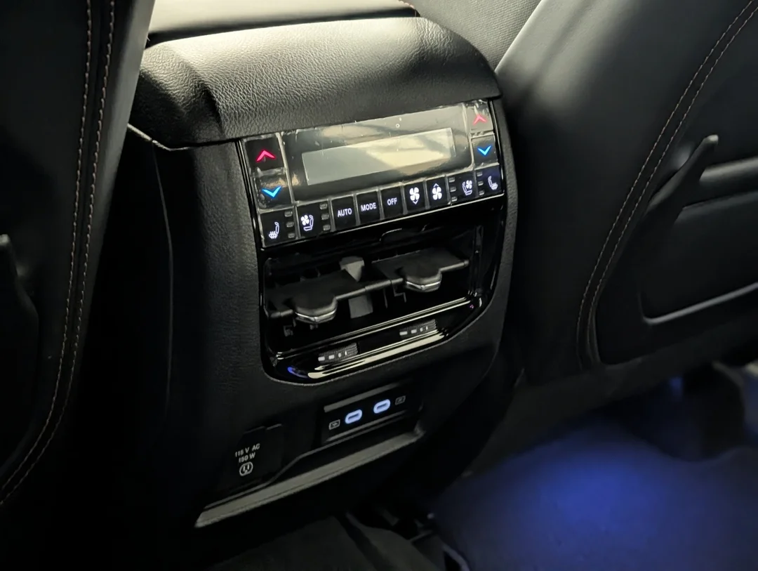 New 2026 Black Jeep Summit - - 4x4 - Dual- Pane Panoramic Sunroof - Trailer Tow Pkg - Palermo Leather & More! image 30