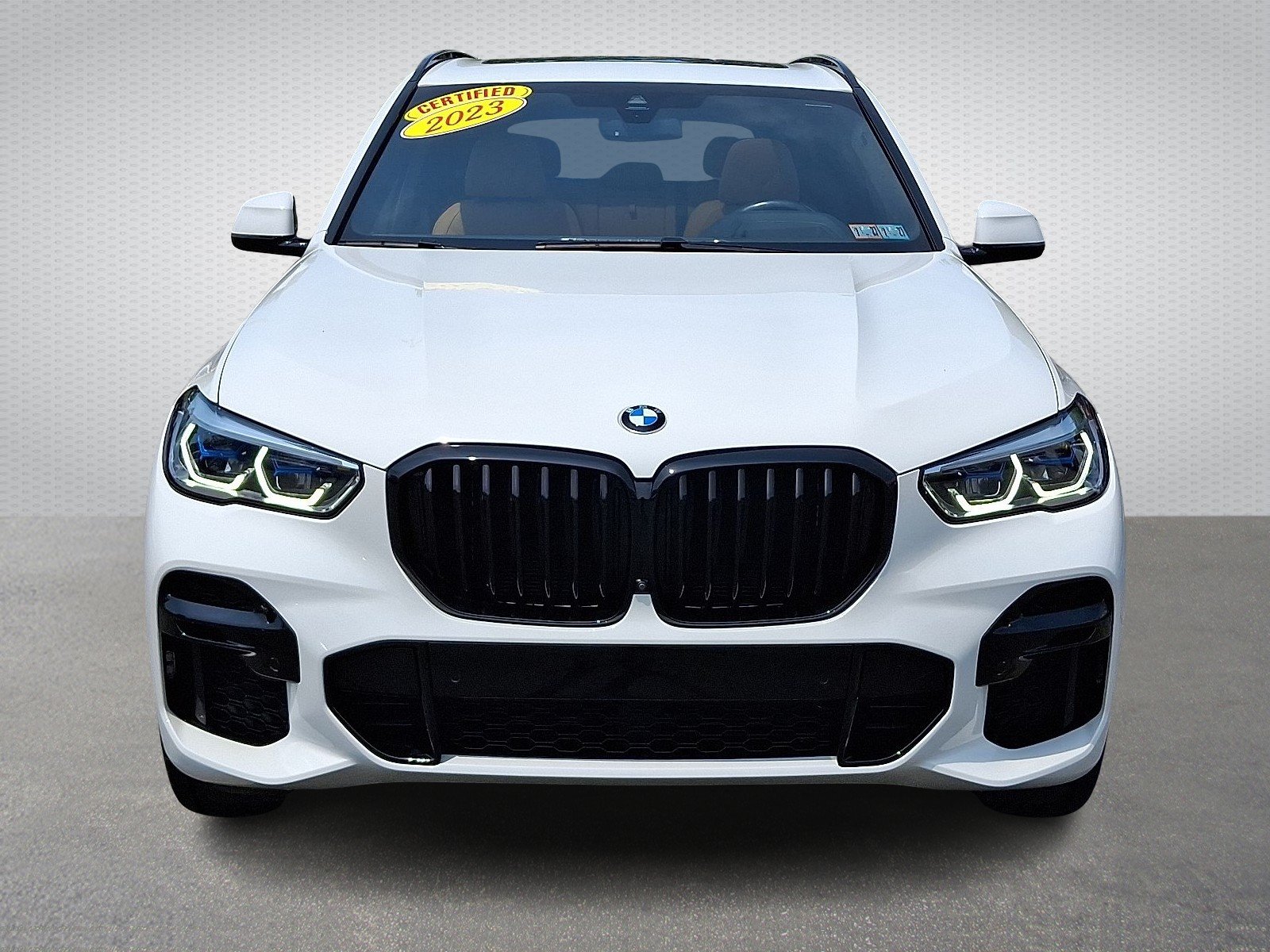 Certified Used 2023 Alpine White - 300 BMW M50i image 2