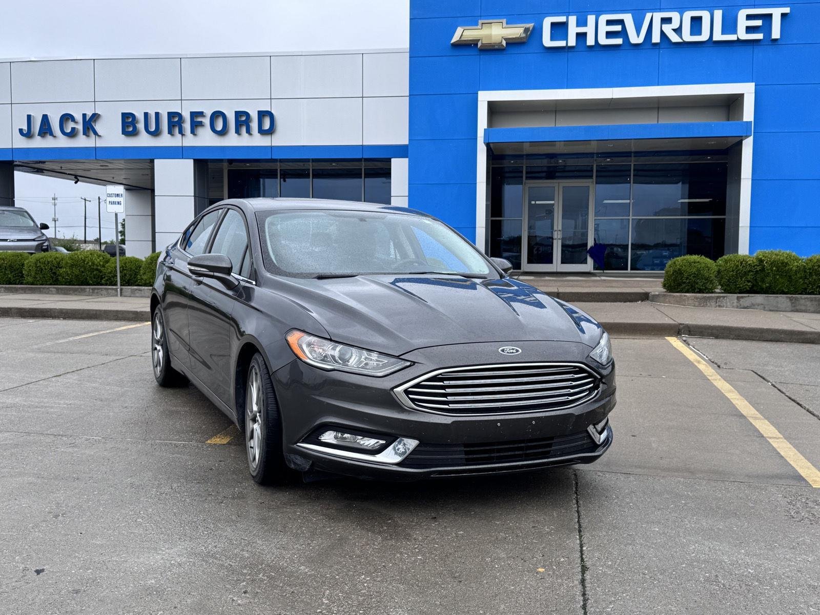 2017 Ford Fusion SE FWD's photo