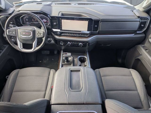 Used 2022 White GMC Elevation image 15