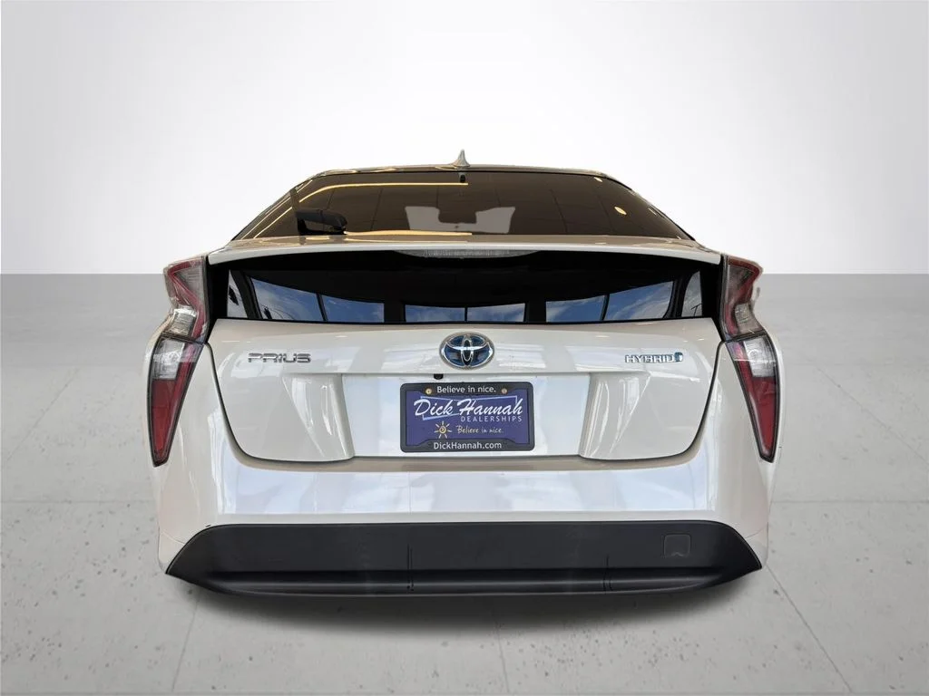 Used 2016 White Toyota Two image 8