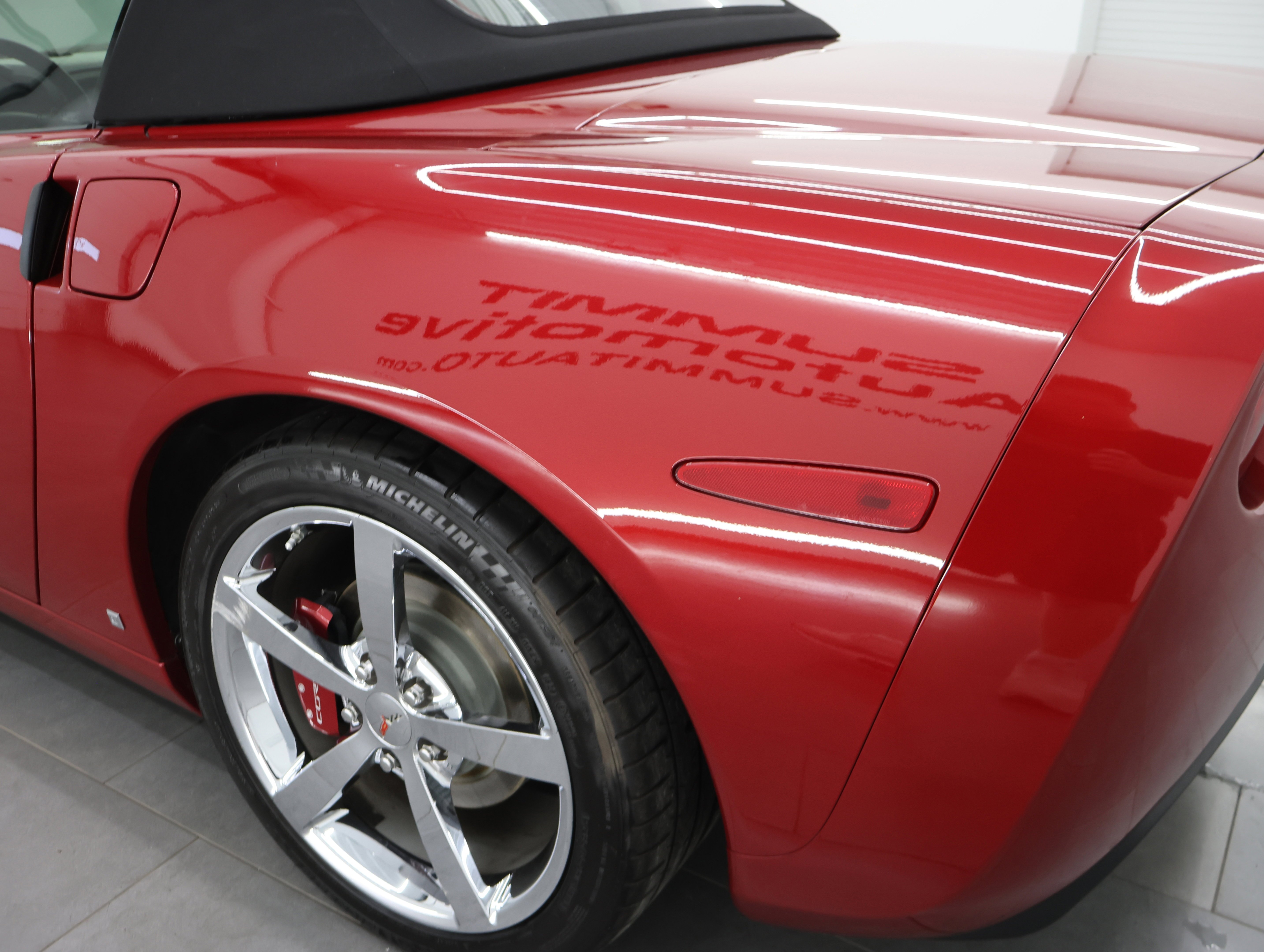 Used 2008 Crystal Red Metallic Tintcoat Chevrolet Convertible: 3LT-POWER TOP CONVERTIBLE-AUTO-HEATED LEATHER-MICHELIN TIRES image 26
