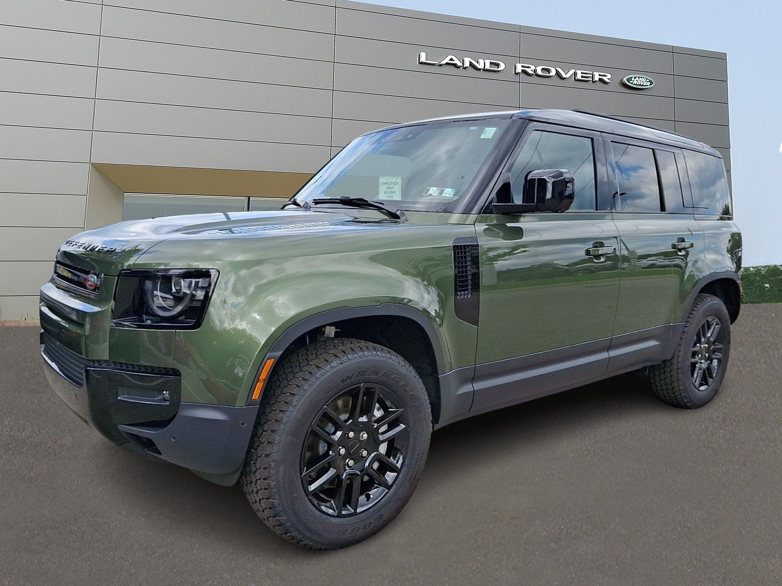 2026 Land Rover Defender