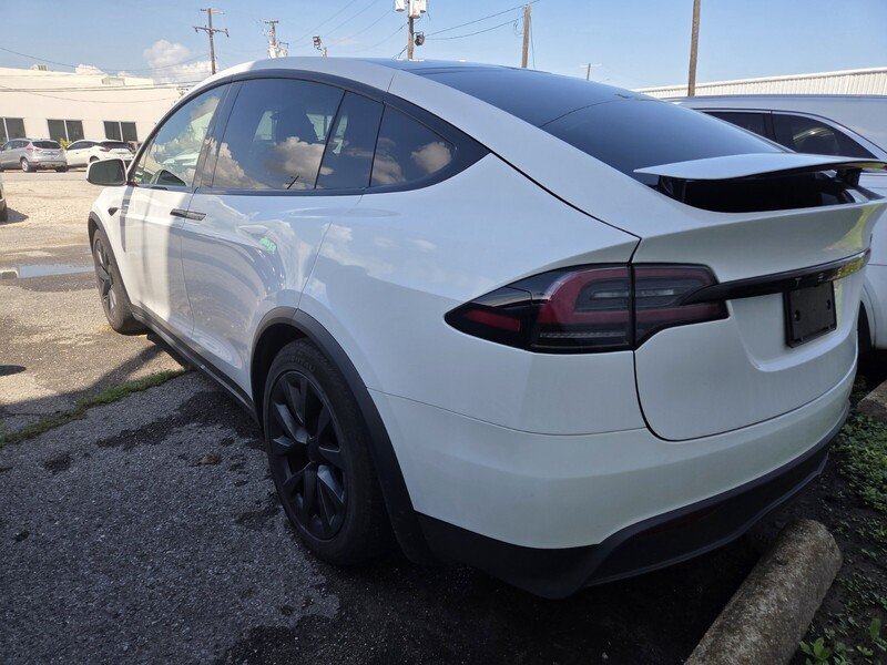 Used 2025  Tesla Base image 5