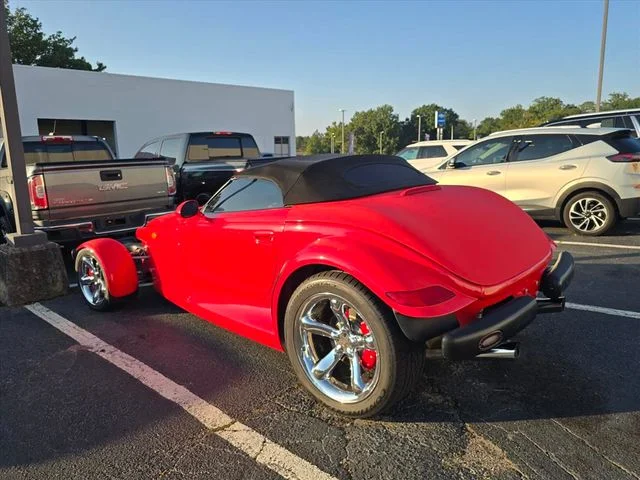 Used 2000 Red Plymouth Base image 9