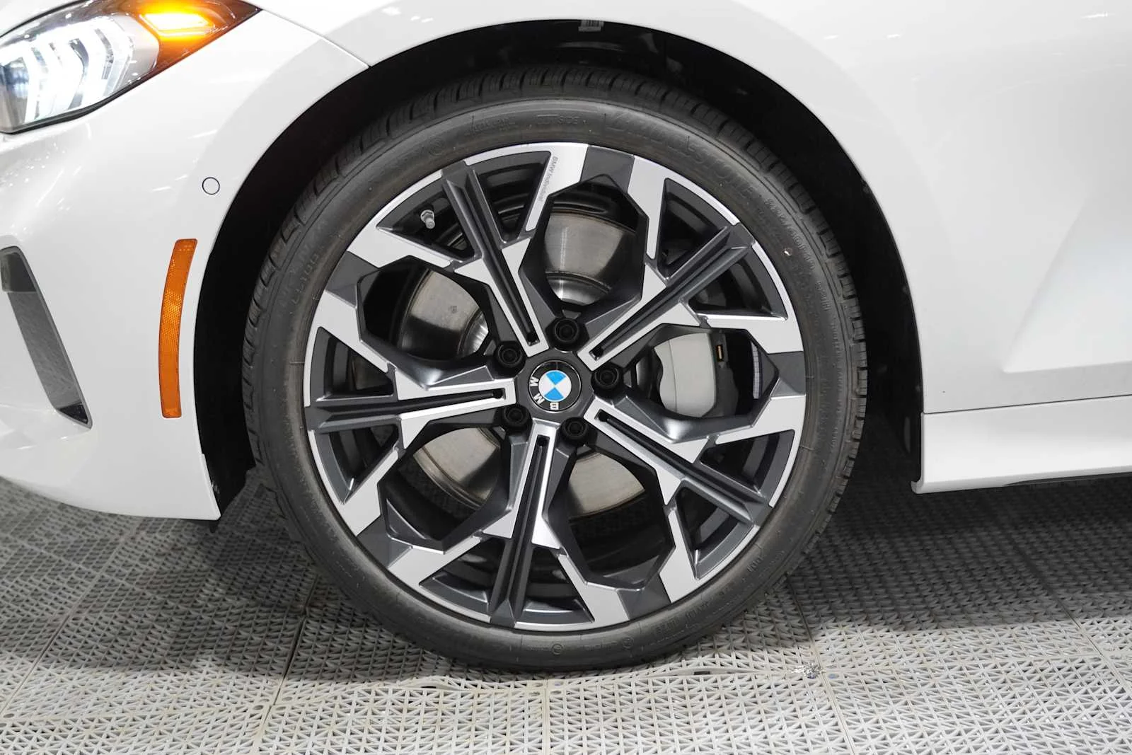 New 2026 Mineral White Metallic BMW 330i image 7